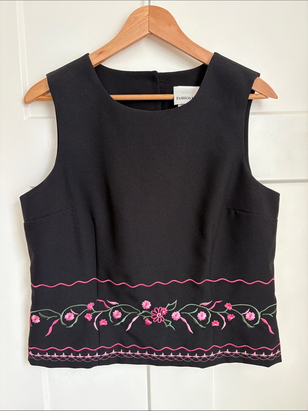 Vintage 90s Embroidered Floral Shift Top Black Pink Border Tank